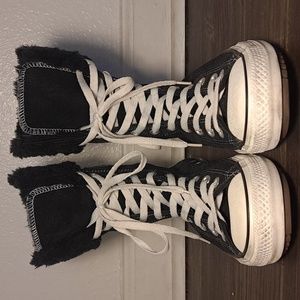 Early 2000's Chuck Taylor mid calf boots with the fur